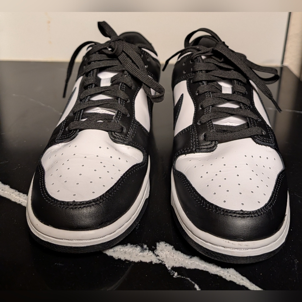 Nike Dunk Low “Panda” Black/White Size 10 Like New MSRP $130 - Picture 5 of 12